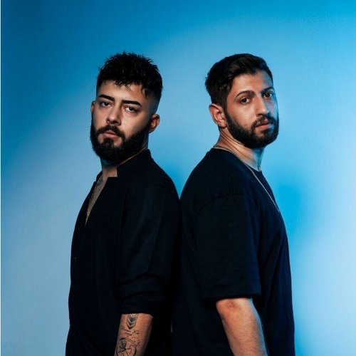 ترجمه آهنگ مانولیا از بوراک بولوت و کورتولوش کوش